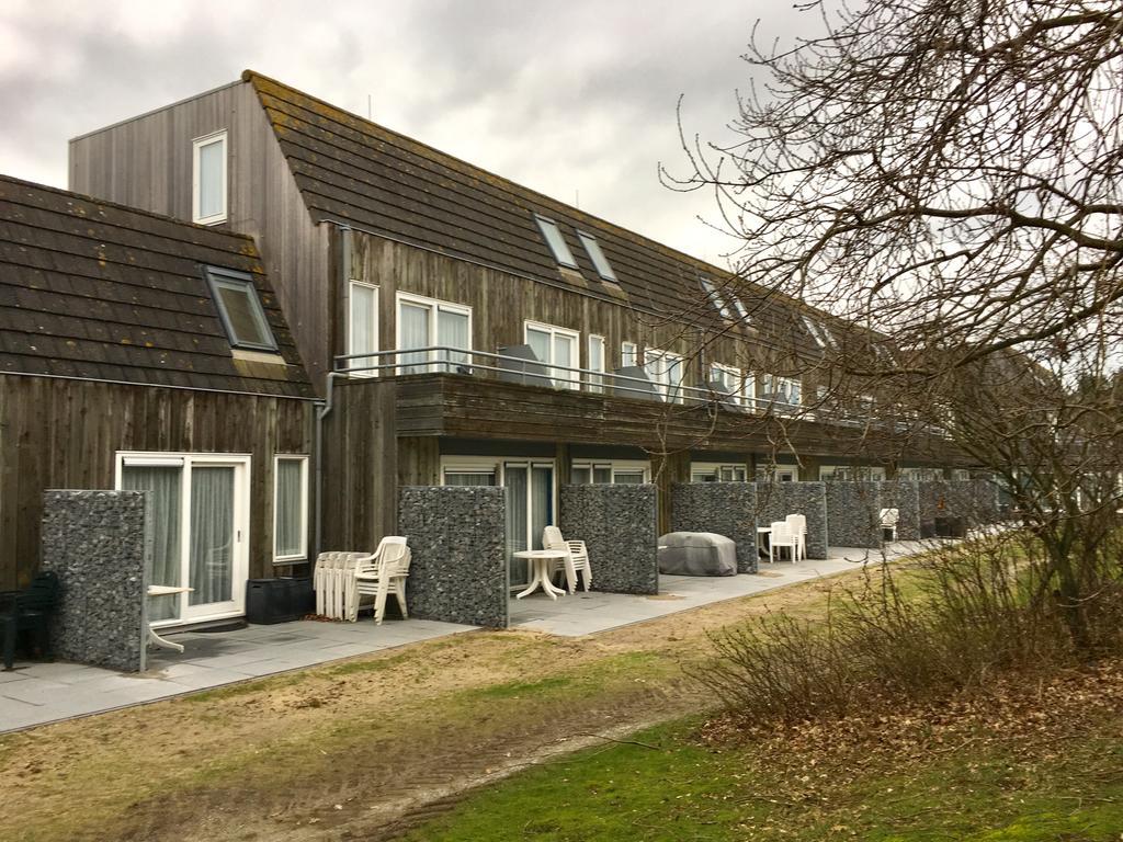 Appartement Ut & Thus, Resort Amelander Kaap Hollum  Extérieur photo