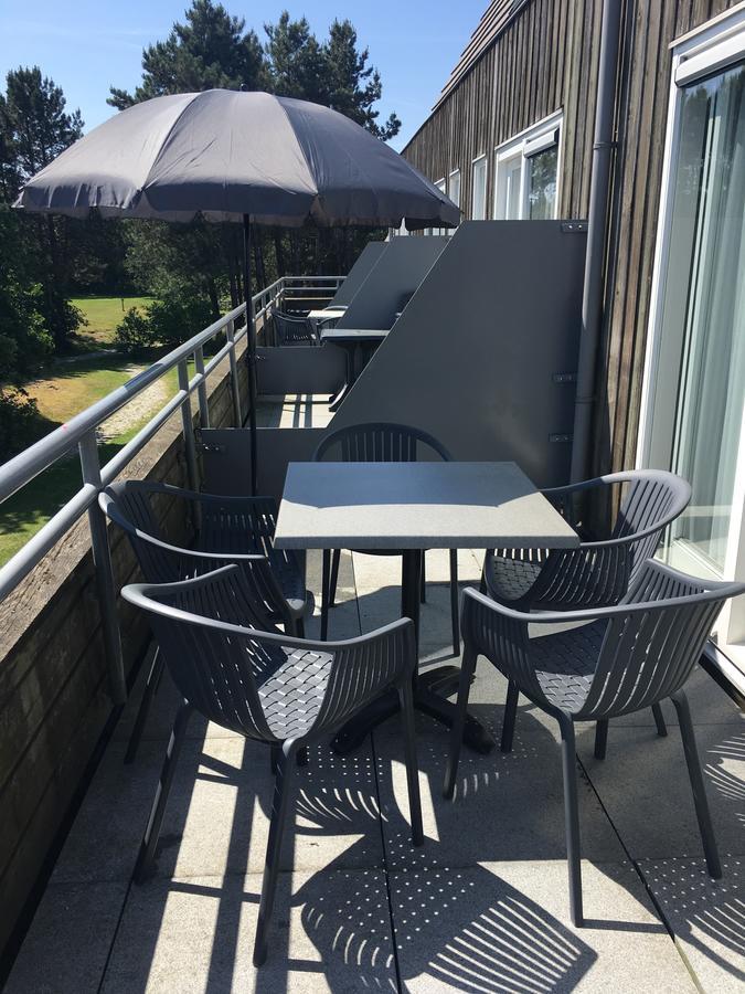 Appartement Ut & Thus, Resort Amelander Kaap Hollum  Extérieur photo